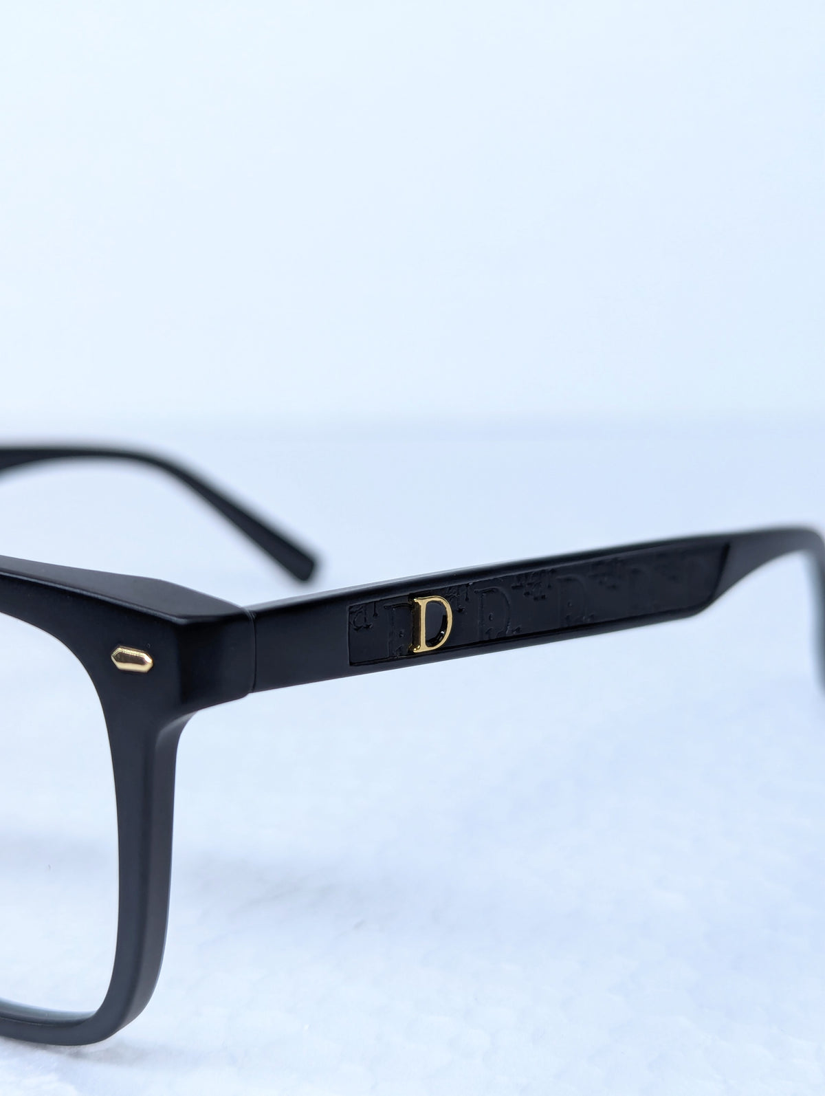 DIOR SQUARE MATT BLACK