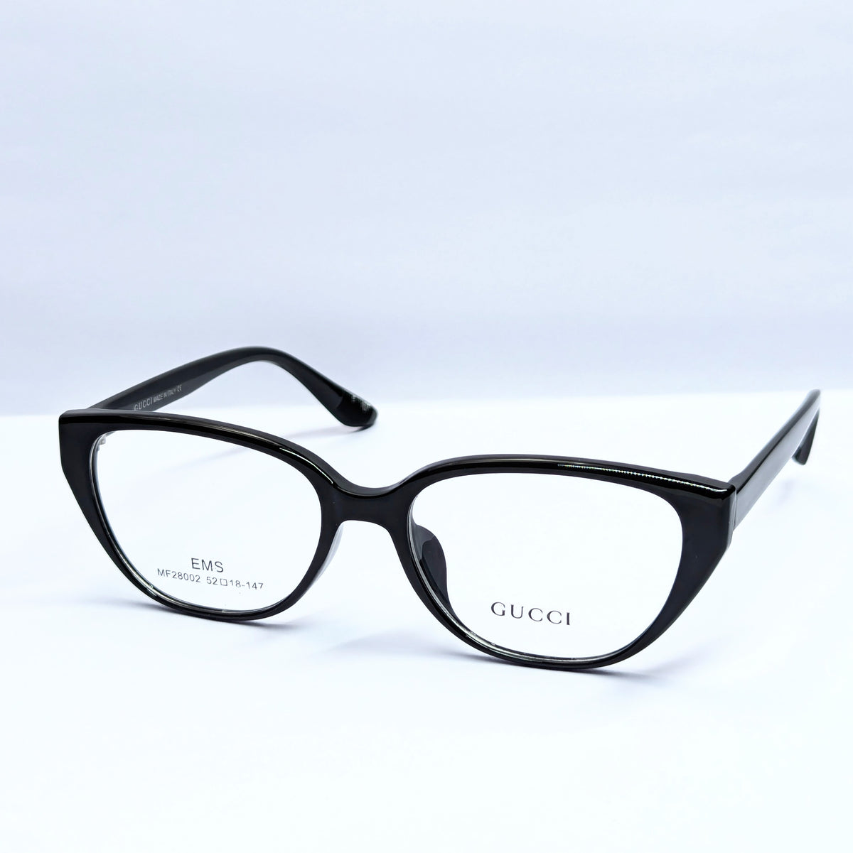 GUCCI CATS EYE BLACK