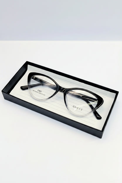 GUCCI CATS EYE BLACL AND WHITE SHADE