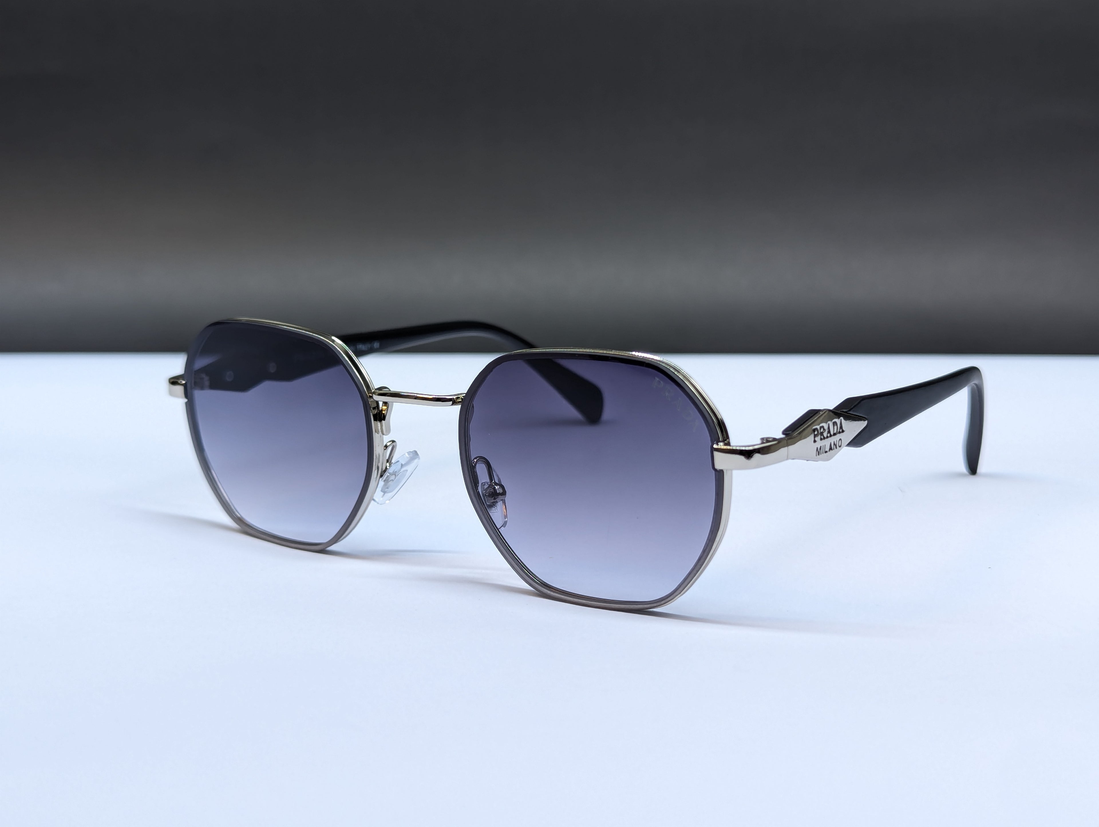 PRADA OVAL SHAVE SUNGLASS