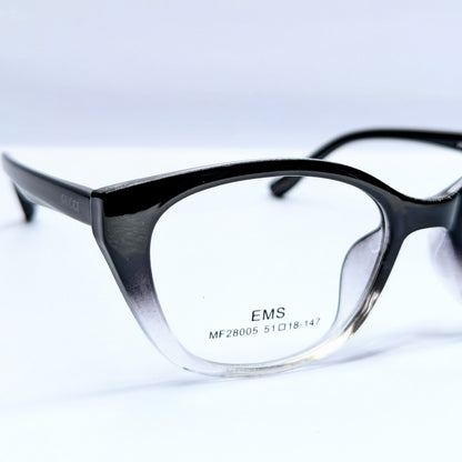 GUCCI CATS EYE BLACK AND WHITE SHADE