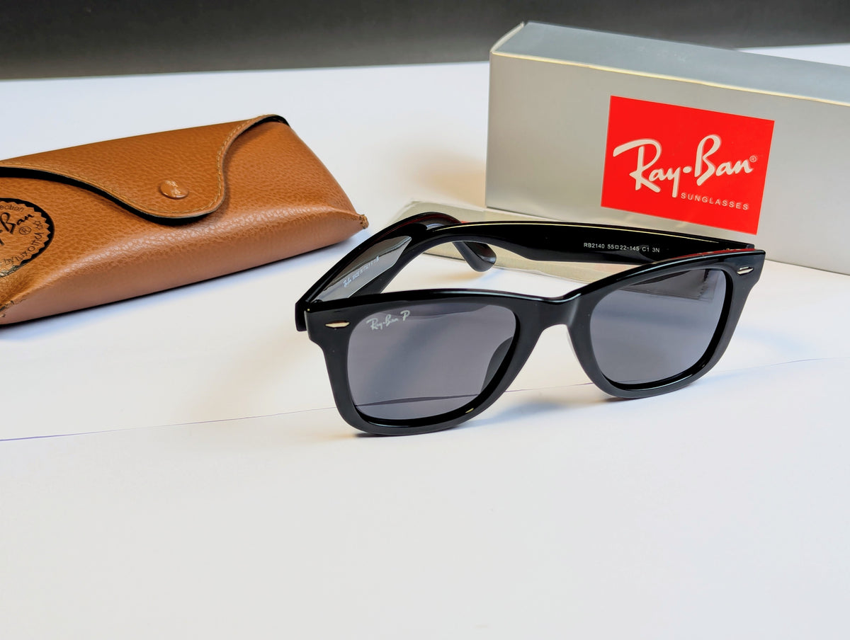 `ray-bon wayfar polarized
